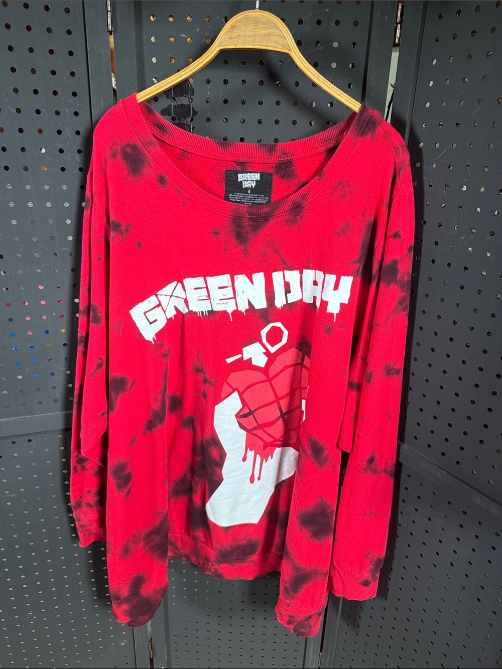 6X Green Day Red Tie-Dye Graphic Long Sleeve Top